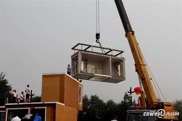 chinese-company-unveils-3d-module-homes-built-new-durable-sustainable-green-material-00002