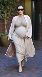 kim-kardashian-pregnancy
