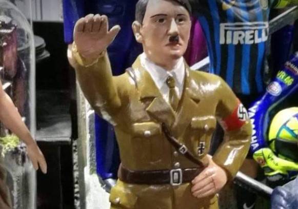 Statuina di Hitler
