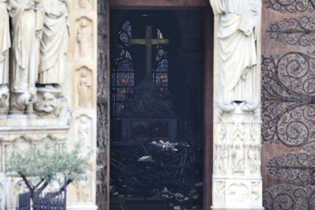 Cattedrale Notre Dame, "Sistema antincendio rudimentale": uno studio italiano che venne ignorato