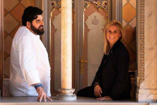 Chi è Cinzia Primatesta, la moglie vegetariana dello chef Cannavacciuolo: carriera, curiosità e vita privata