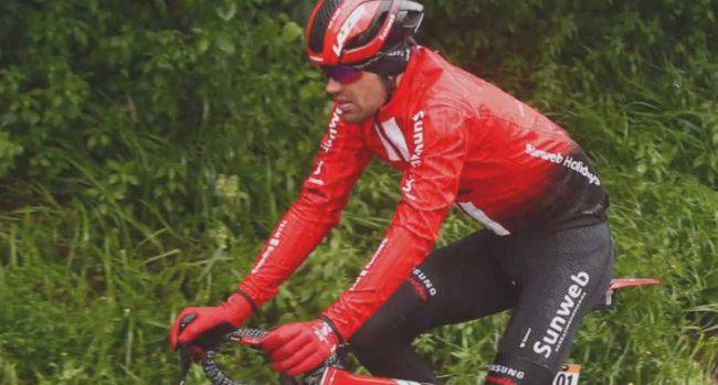 Giro D'Italia, l'olandese Tom Dumoulin rinuncia alla Corsa Rosa: cosa è successo