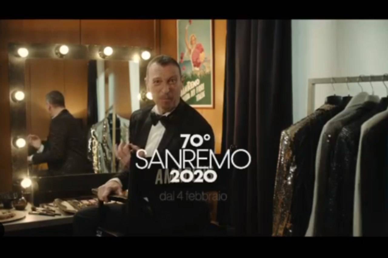 Sanremo 2020, Amadeus parla delle 9 donne che lo accompagneranno