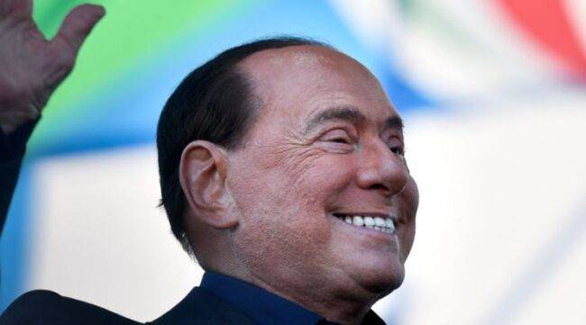 Silvio Berlusconi fase critica