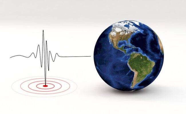 Violento terremoto di magnitudo 7.4: scatta l'allerta tsunami