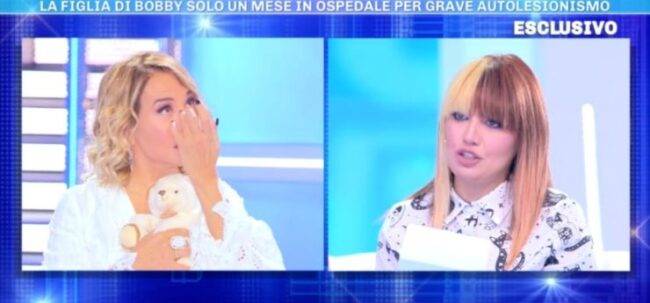 Racconto shock a Domenica live, Veronica Satti: "Mi sono tagliata gambe e braccia"
