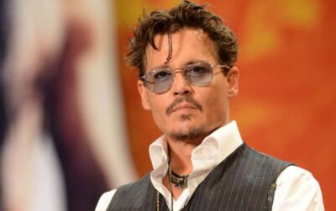 Johnny Depp, non solo attore nella sua lunga carriera: il retroscena che nessuno si aspetta, quale altro lavoro svolge