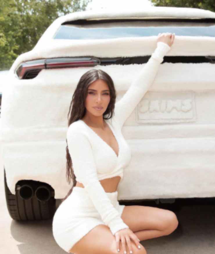 Kim Kardashian auto