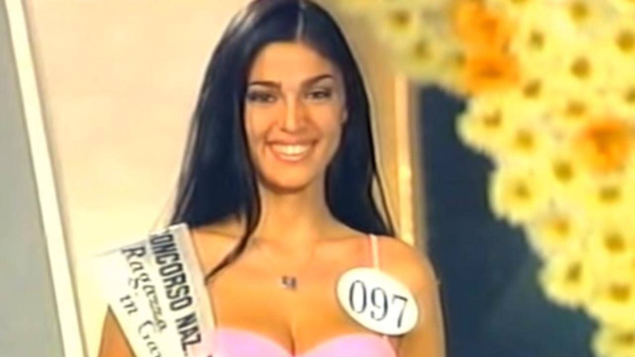 It was 2000 and she was taking part in Miss Italy: did you recognize her?  Its beauty is identical to that of the past: what a crash!
