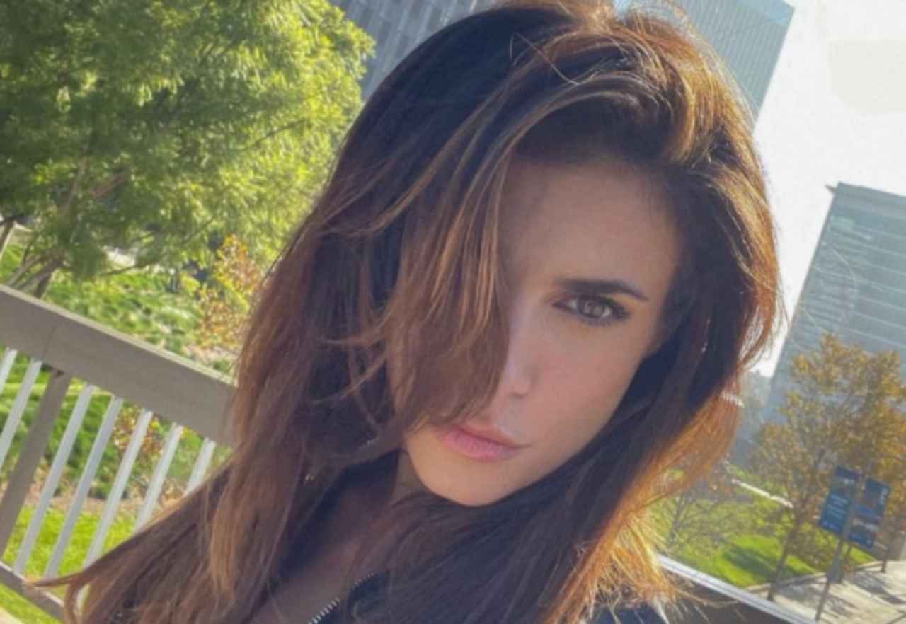 Why is Elisabetta Canalis called ‘Little crumb’ on Instagram?