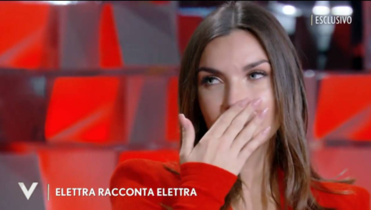 “There are good things and bad things”: Elettra Lamborghini in tears in the studio