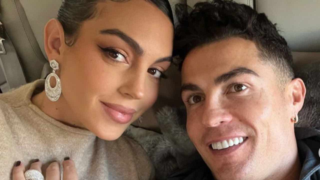 Georgina and Cristiano Ronaldo, do you know how they met?  The background on their first meeting