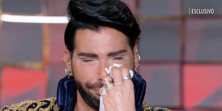 Federico Fashion Style in lacrime