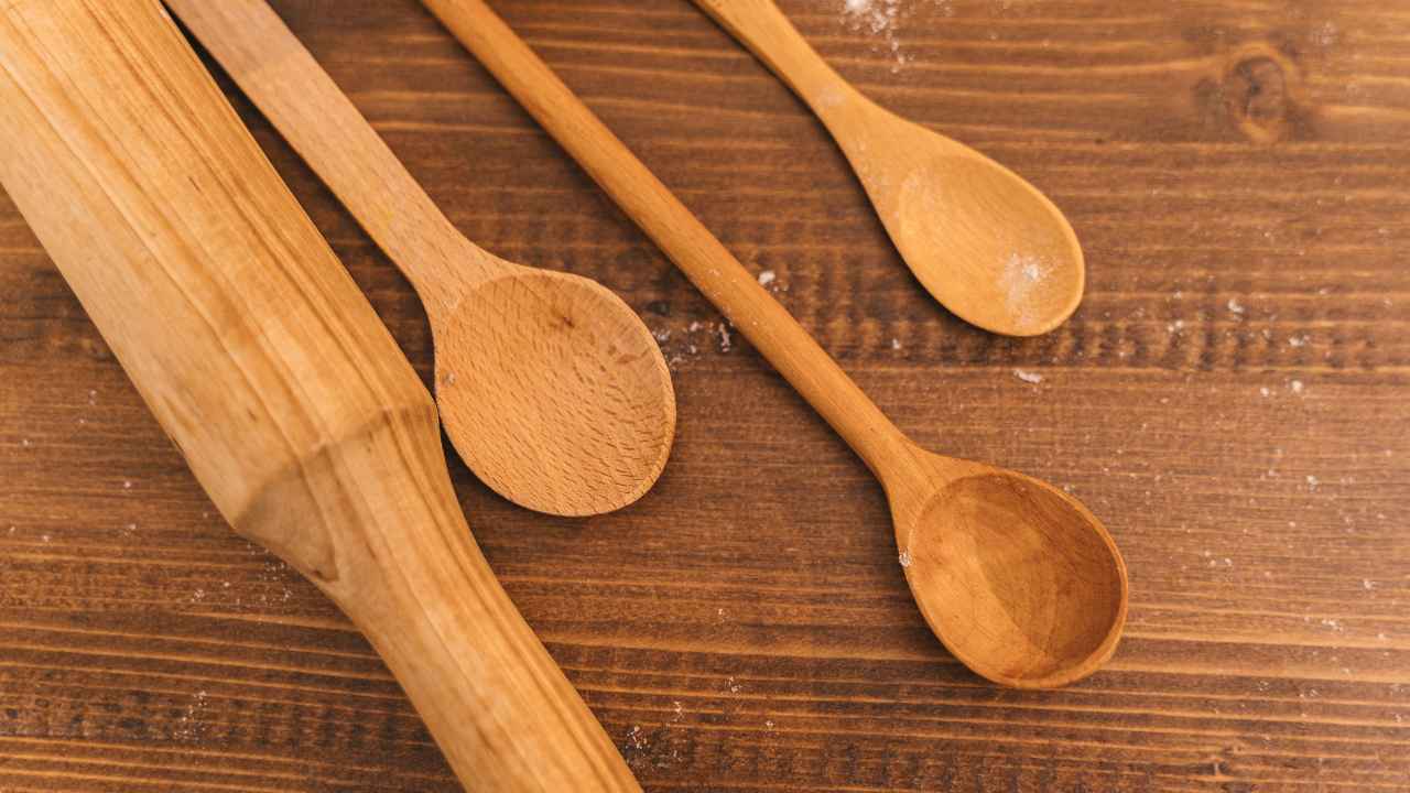 Dirty wooden spoons?  Here’s how to get rid of bacteria without soap